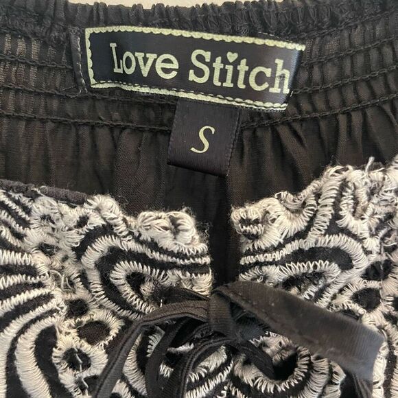 Love Stitch Black Embroidered Boho Lace Up Blouse Top Women’s Sz Small Festival - Picture 4 of 5